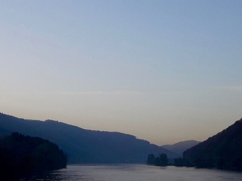 Die Donau im Abendlicht